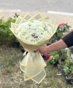 Alternative view of White Rose Gift Set – 20 Super White Roses with Baby Flowers & Imported Wrapping